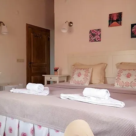 Hotel Era *